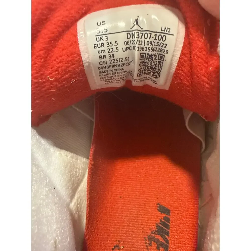 Air Jordan 3 Retro Fire Red White Black Kids Size 3.5Y DN3707-100 w/ Box